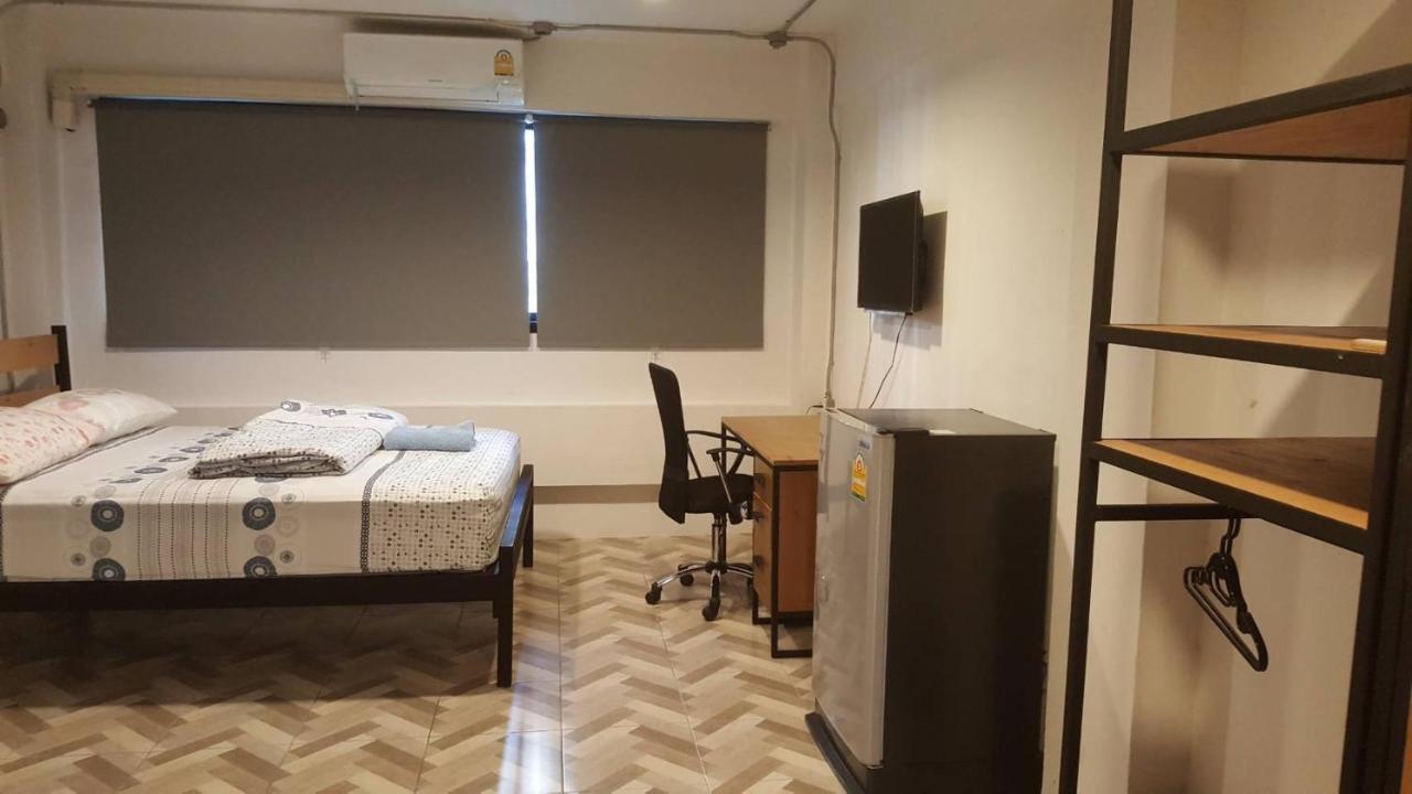 Js Mansion Hotell Bangkok Eksteriør bilde